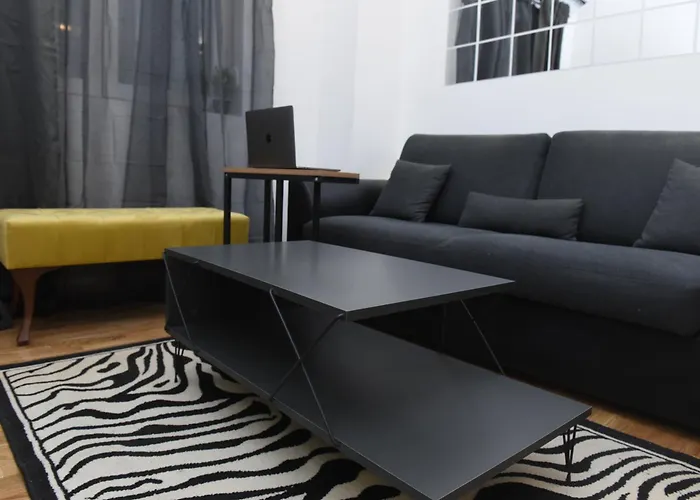 Rentnest Apartment